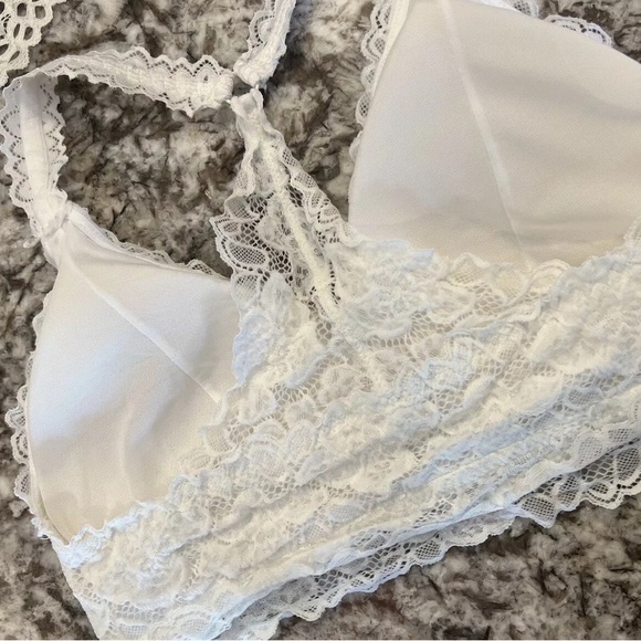 Large Maurices Womens NEW NWOT Lace Racerback Bralette Bra Padded White Padded - Picture 2 of 5